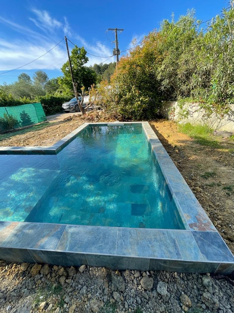 Carrelage piscine effet pierre naturelle ANTI DERAPANT R11 FIDJI 30x60 cm - 1.26 m² - 3