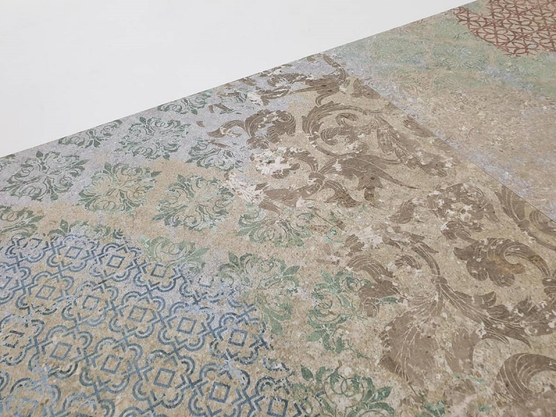 Carrelage décor aux motifs aléatoires BATIK MELANGE 59.2x59.2 cm Rectifié - R10 - 1.42m² - 2