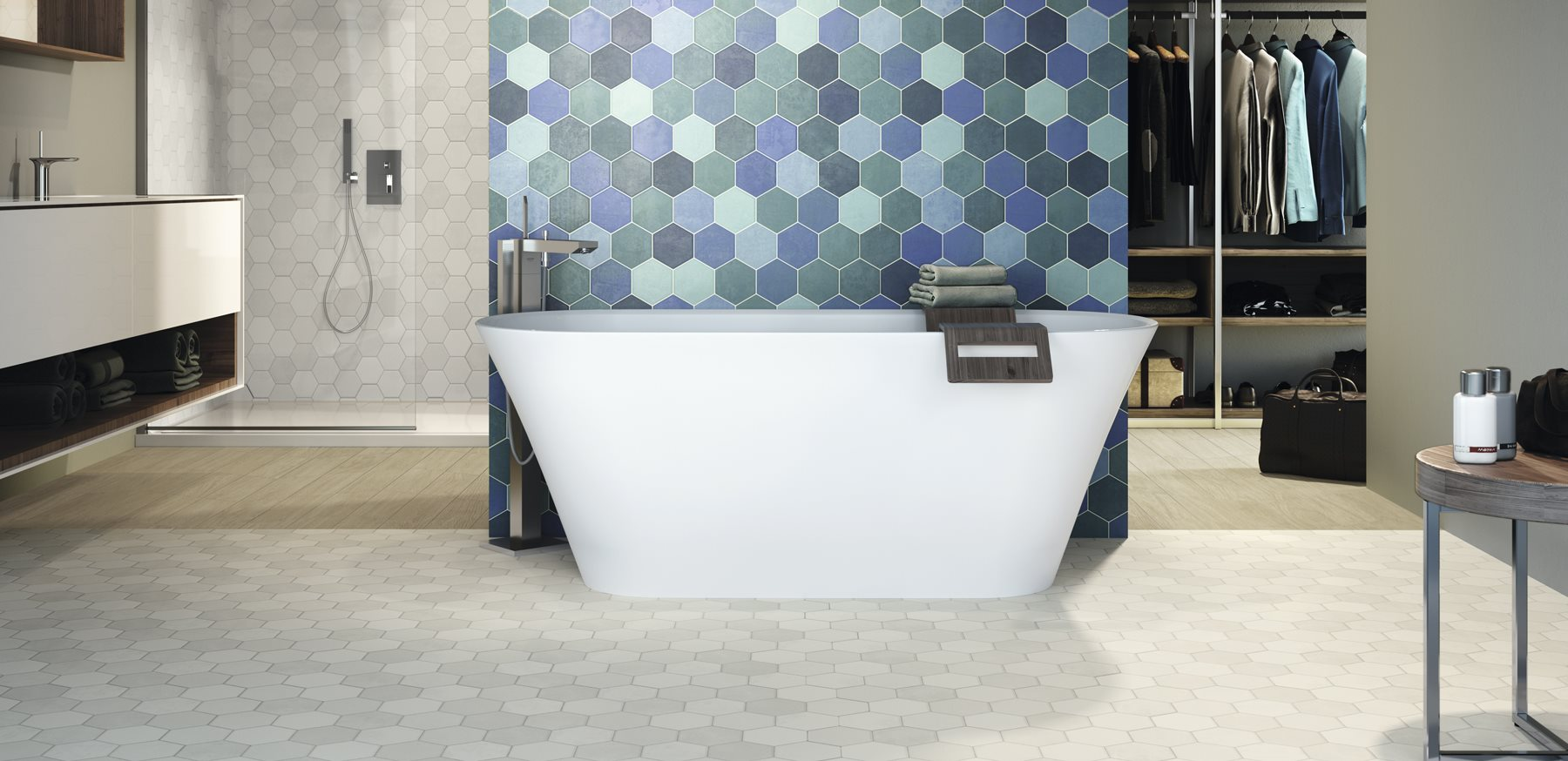 Carrelage uni blanc hexagonal dans une salle de bain moderne avec meubles en bois et détails bleus, éclairage doux, ambiance épurée